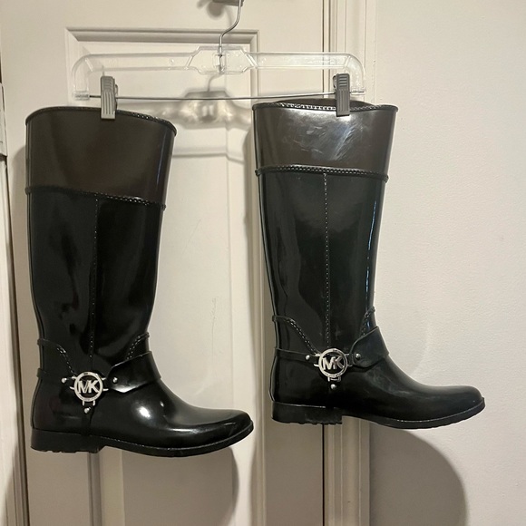 Michael Kors tall rubber boots - Picture 14 of 16